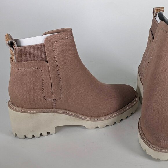 Dolce vita Light Brown Ankle Boots. Size 7 slight heels for comfort - Picture 1 of 6